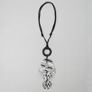 Black and White Marissa Pendant Necklace