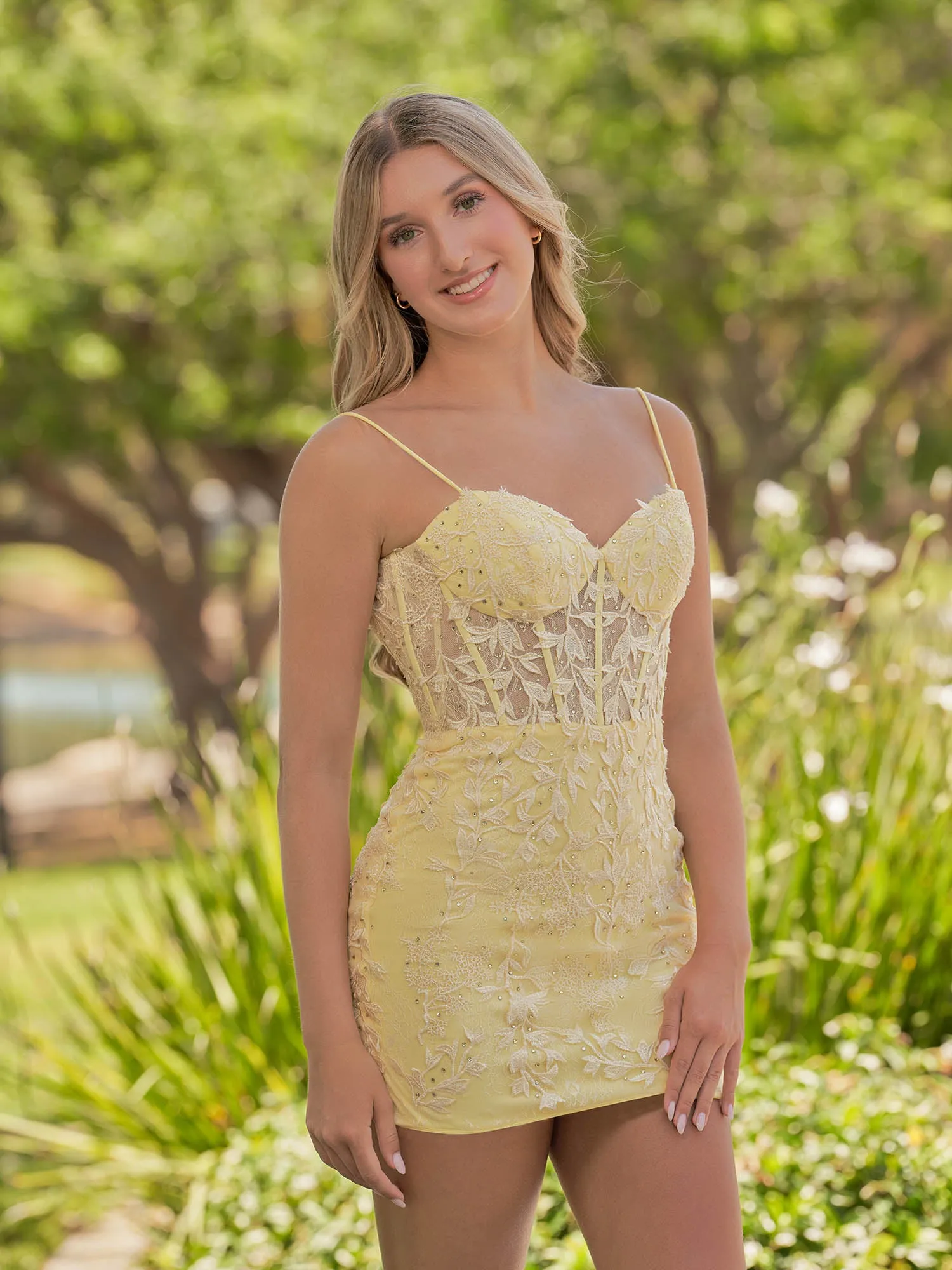 Bodycon Champagne Spaghetti Straps Tight Short Homecoming Dress with Appliques