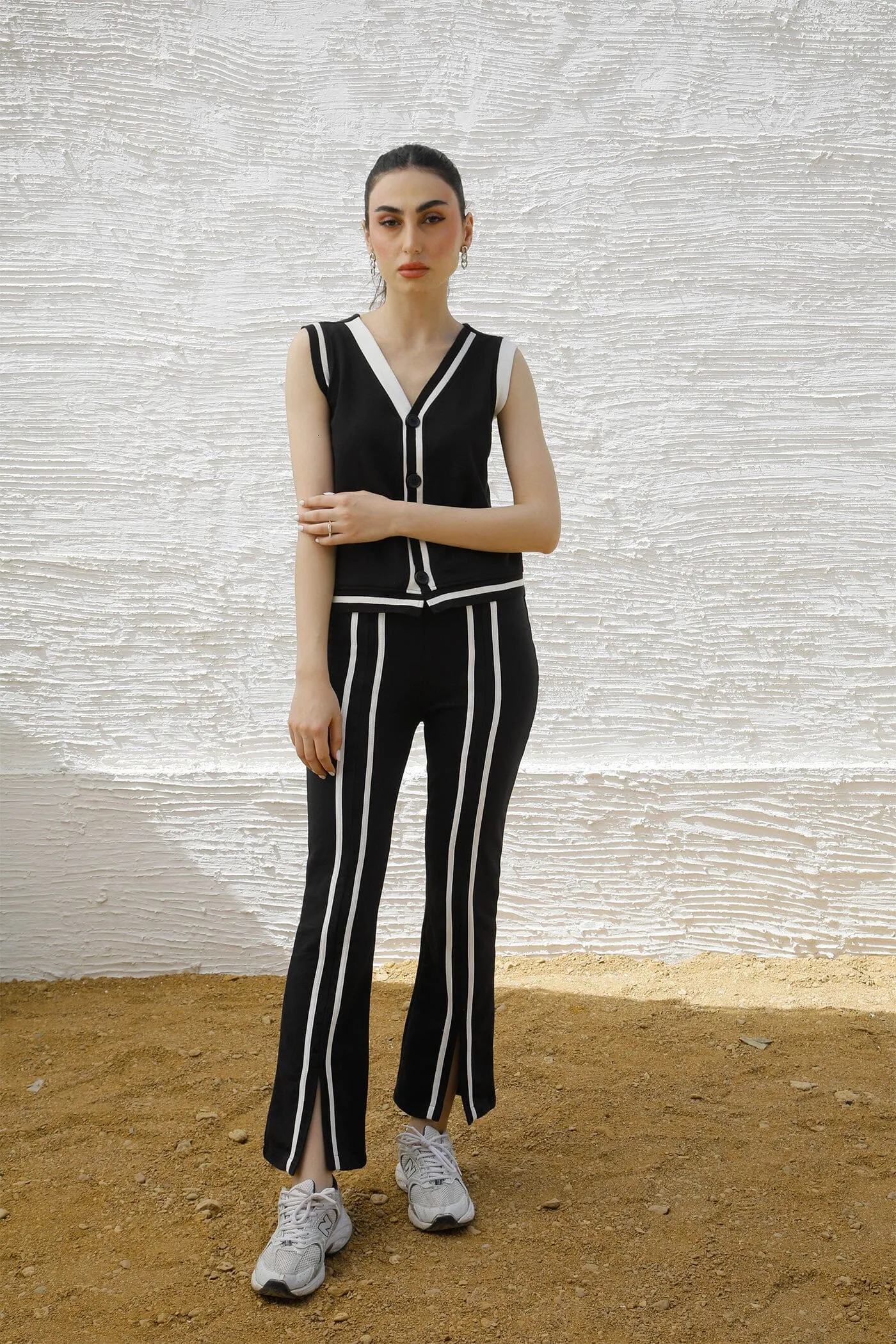 Contrast Pants with Slit