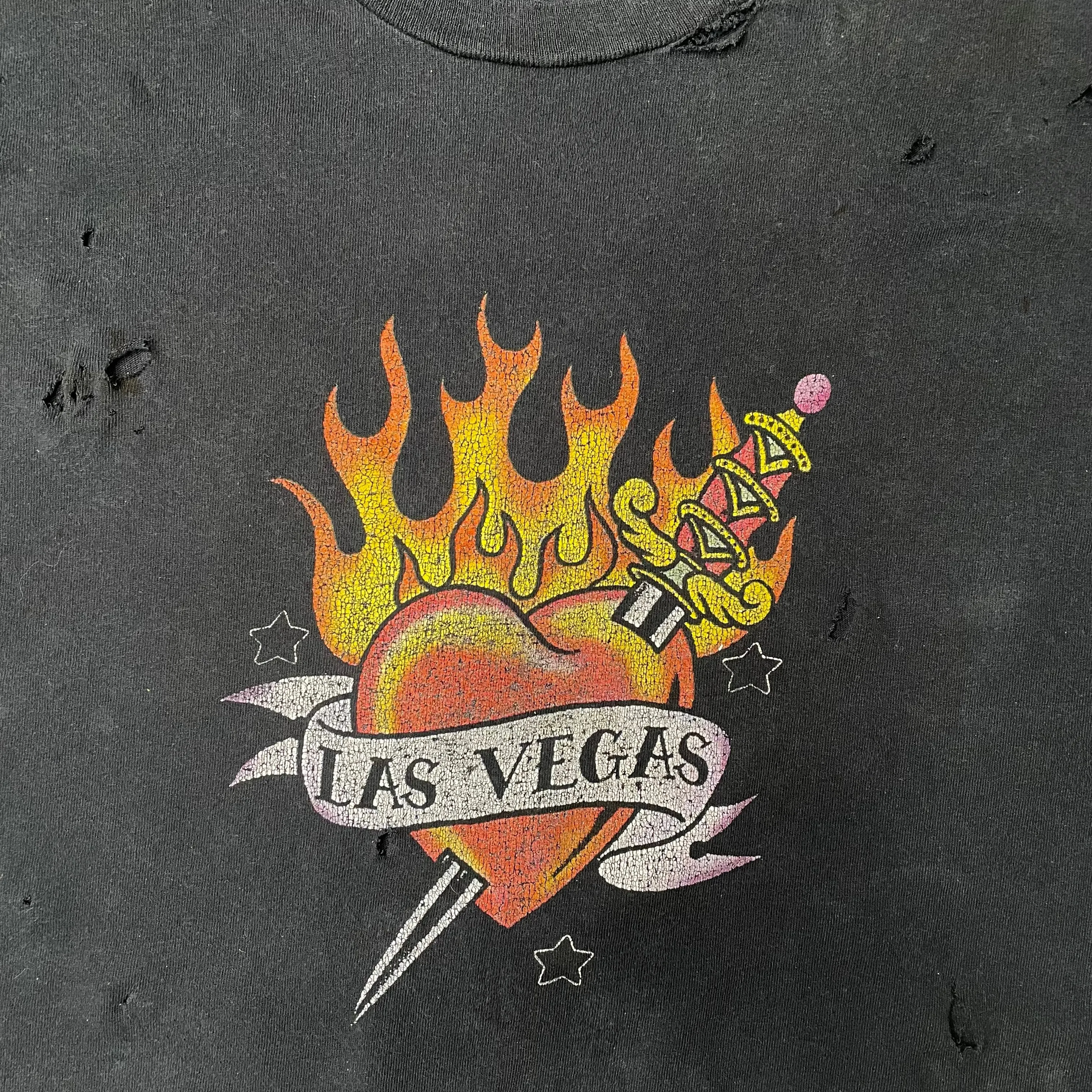 VINTAGE HEART AND DAGGER CROP TANK