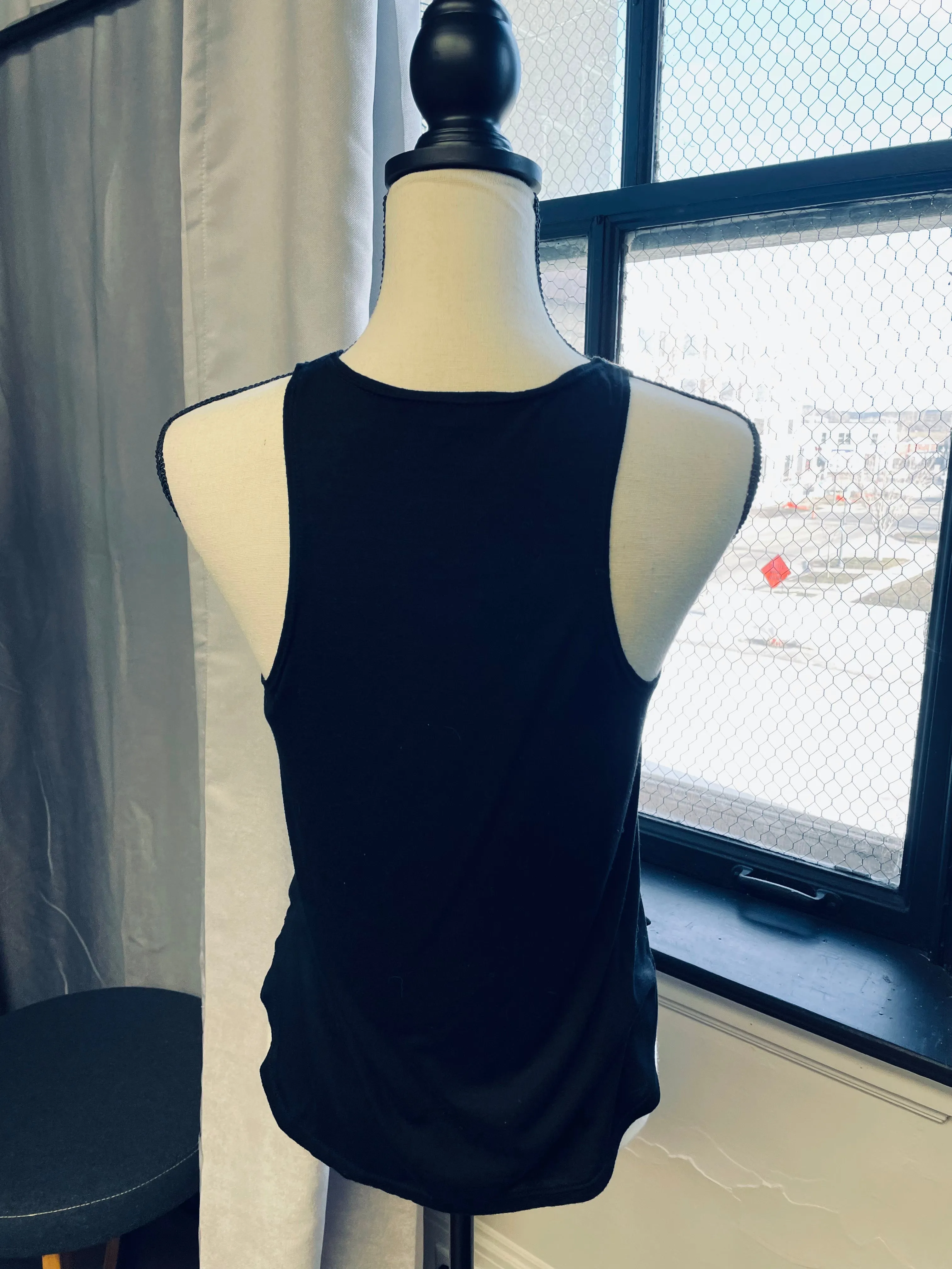 Zoe   Liv Shamrock Sequin Tank (M)